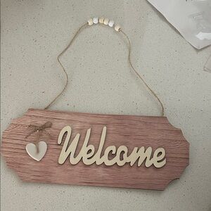 Wooden "Welcome" Hanging Sign with Heart Accent